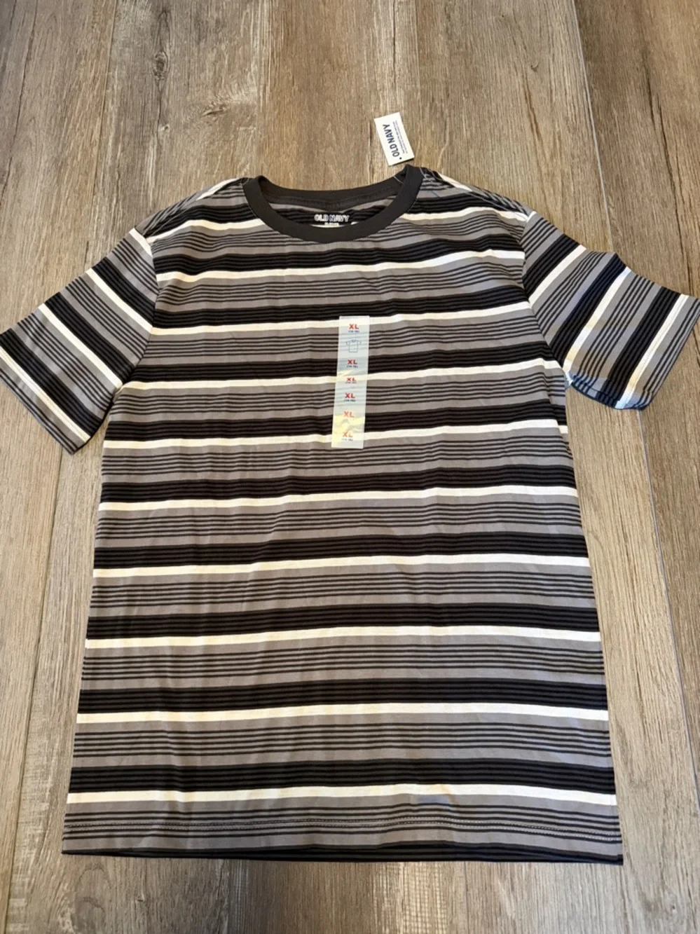 Bundle Old Navy Kids Short Sleeve Tee Trio
